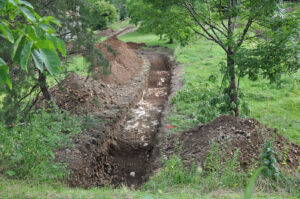 Le fossé gaulois redécouvert par les archéologues en juillet 2012